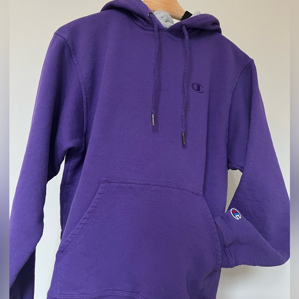 Champion Hoodie | embroidered logo | size S